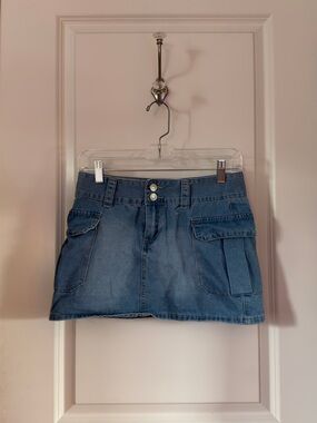 Forever 21 Light Wash Denim Mini Skirt with Double Button